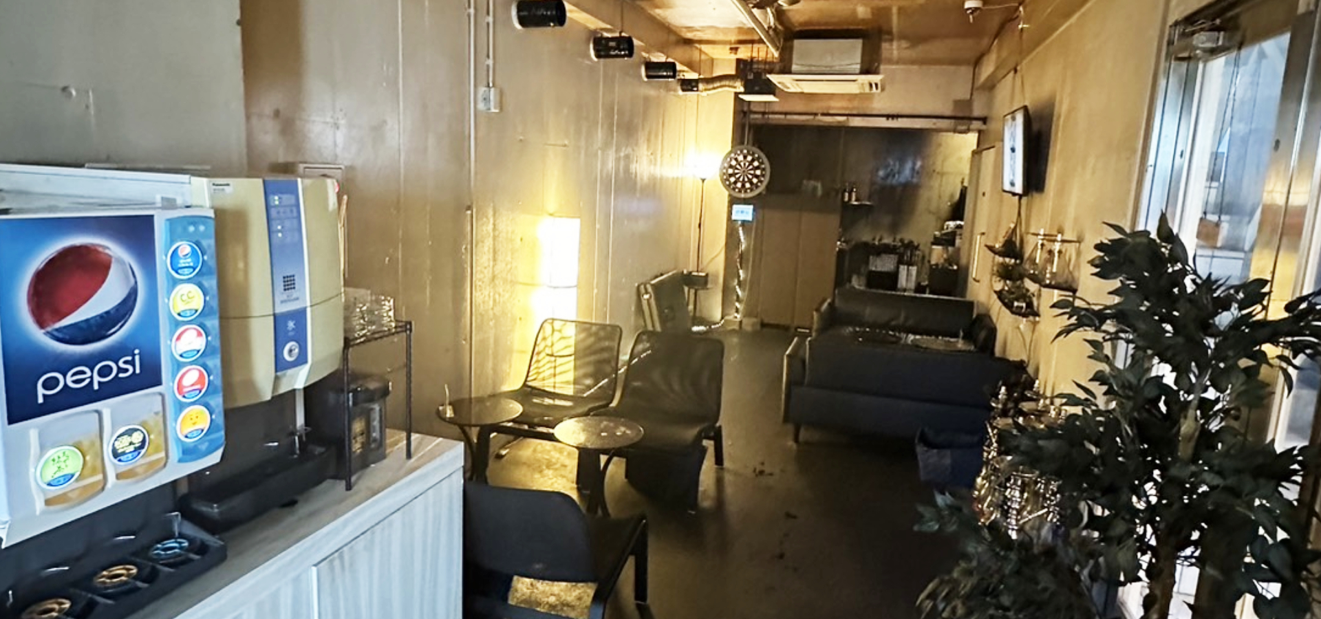 心斎橋でシーシャ・水たばこ｜SweetCamel-カフェ＆バー・FreeWi-Fi完備・時間制限なし